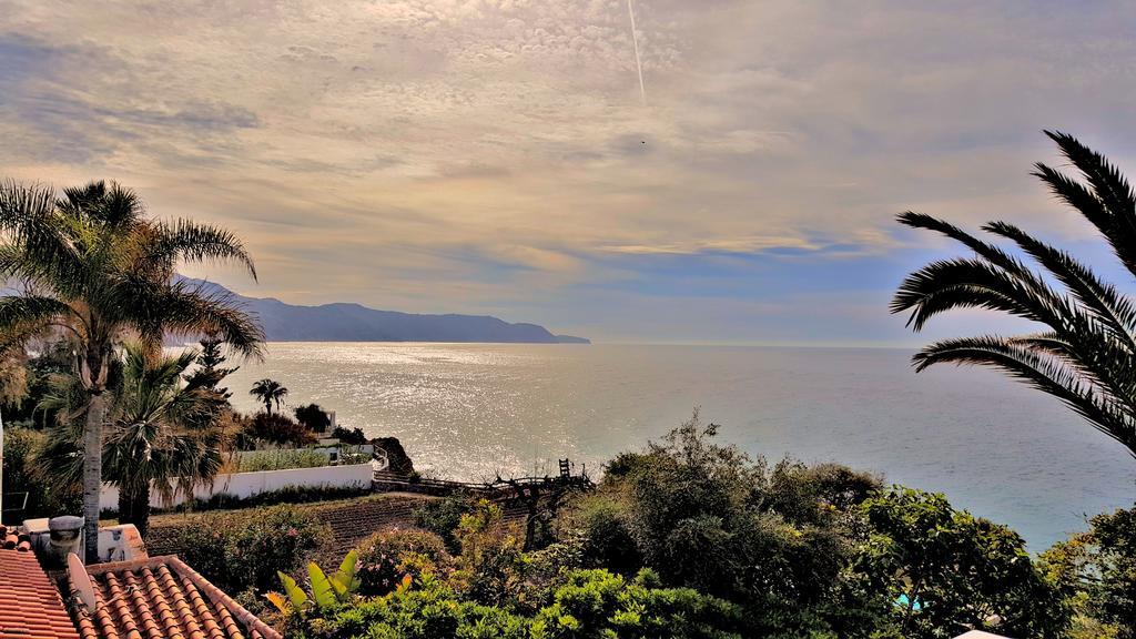 Villa Carabeo Nerja Eksteriør bilde